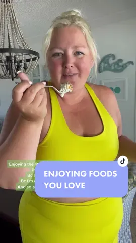 There’s just something about mini foods and enjoying them without shame. #justdoyoubabe #eatthefoodyoulove #plussizequeen