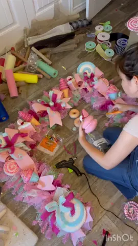 How to make a Candyland Garland #wreathsbywaldo #wreathmaking #candyland #garland