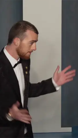 Two things I love? #AngusCloud & a @vanityfair #Oscars party blue carpet moment 💙