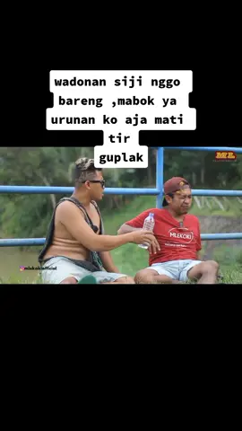 WADONAN SIJI YA NGGO BARENGAN MABOK YA URUNAN KO AJA MATI TIR#storiwa #tiktokviral2020 #tiktokviraltrending #fypageシ #tiktokviral #fyp #storywa30detik #tiktokviral2021 #vidiolucu #trending #mlekokiofficial #viral #fypシ゚viral #dagelanjawa #filmpendek  aja di tiru  kelanjutanya di channel youtube #mlekokiofficial