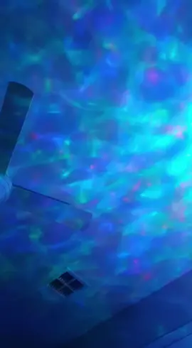 Ocean wave projector