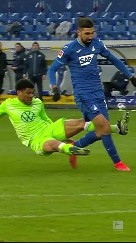 ‘No foul, play on’ 🥶☠️ @bundesliga #433 #foryou #football #foryoupage #wow #goal #fail #nope #bundesliga