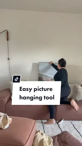 Without doing the most bc 🤰🏻#decoratewithme #artwork #decortok #DIY #gallerywall #homehack #homedecortiktok