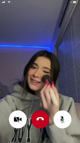 #pov your pick me friend in middle school calls you to get ready for the dance #fyp #pickme #girls #toxic