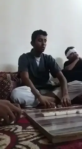 رجل يقلد صوت التيس😂😂😂