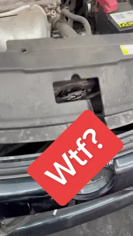 Wtf? #fyp #foryoupage #tool #mechanic #mechanicsoftiktok #autorepair #technician #tooltips #tools #car #cars #carsoftiktok