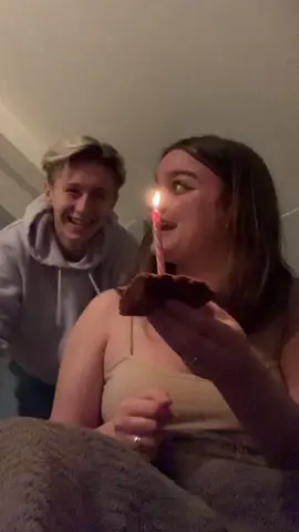 Une petite dernière pour son anniversaire <3