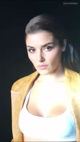 Handemiyy 😍🔥 #handeercel  #edayildiz #sencalkapimi #serkanbolat #kerembursin  #turkish #turkishseries #fyp #foryoupage