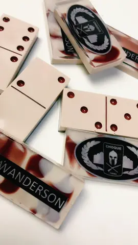 Dominós personalizados! 🥰 #domino #resin #resinart