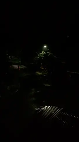 Tình yêu ai bán mà mua...#xuhuong #fyp #foryou #lyrics #phi_979