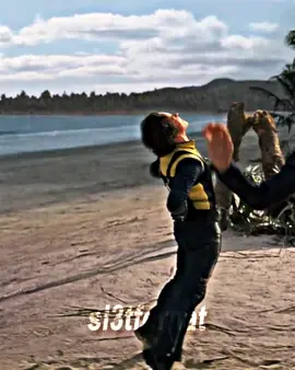 Watch Charles Xavier lose connection his legs for 5 seconds straight 👍😎💀 #aftereffects #charlesxavier #xmen #proffesorx #marvel