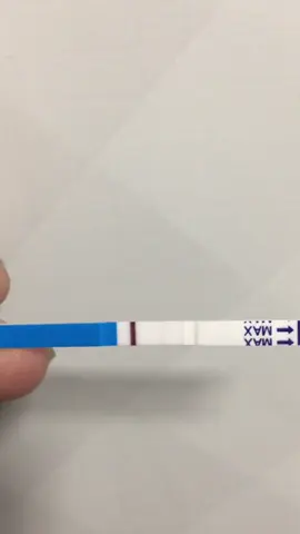 Hnay là ngày ckk mà sáng nay e thử lên 2v như này là có thai chưa ạ các mom ơi