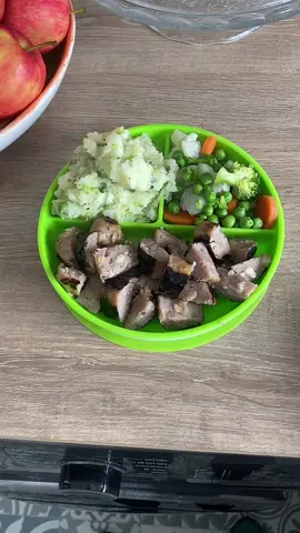 What my 22 month old eats in a day #teatime #eveningmeal #somuchfood #momlife #2under2 #food #toddler