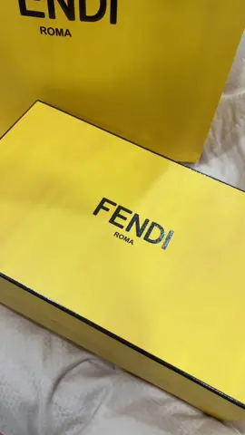 Obsessed ✨#fendi #asmr #asethetic #unboxing #fyp  @Fendi