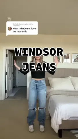 Reply to @lisasunnydaylisa  these jeans thooo current favorite pair @windsorstore 👏🏻 #jeans #bestjeans #distressedjeans #momjeans #momjeansoutfit #classicoutfit #easyoutfit #outfitideas #outfitinspiration @_withsarah