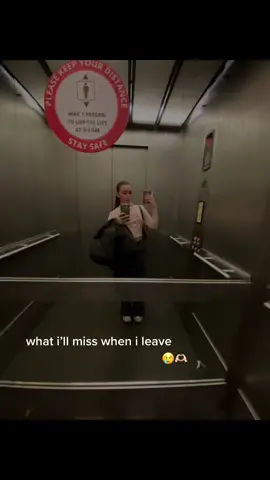 big sad but also but excited LOVE U ALL #fyp #goldcoast #australia #uktoaustralia