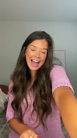 This is a hot mess hahahaha but who else loves their Diva eyeshadow?!?!?!