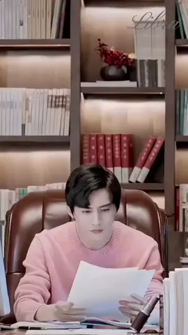 Hai lúm đồng tiền vô giá❤️chỉ có thể là k đếm xuể trái tim lỗi nhịp của bao cô gái(trong đó có mị🥰) #luuhocnghia #liuxueyi #liuxueyi刘学义 #刘学义 #phimhay #saohoangu #daomobutky #tiktok #xuhuong #fypシ #namthan #thinhhanh #traidep #foryoupage #uocduoclenxuhuong #flop #Love