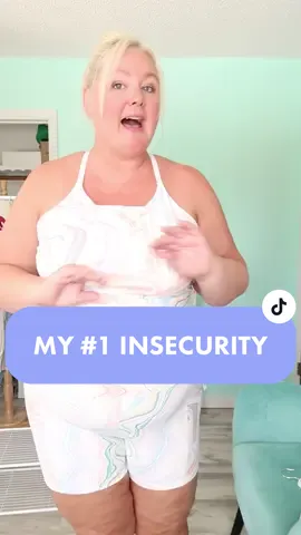 Can you relate? But it’s not stopping me from wearing shorts! #bodyimage #bodypositivity #plussizefashion #size20style