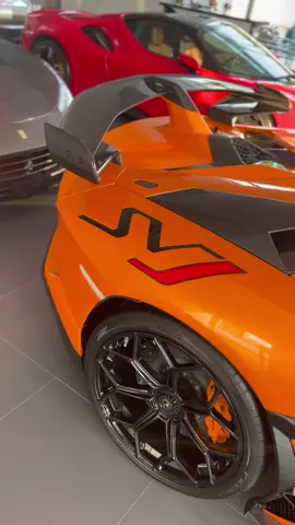 Lamborghini Aventador SVJ Roadster na cor Arancio Atlas 🍊 #lamborghini #aventadorsvjroadster #svjroadster #arancioatlas #v12 #exclusivo #turboclub😎 #carspotter #saopaulo #brasil #luxo #cartiktok #exoticos #supercarros #maquinasdsp @