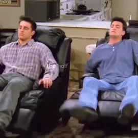 I had to do that too xD  #betterinstereo #chandlerandjoey #joeytribbiani #chandlerbing #trend #edit ib; paperpeper