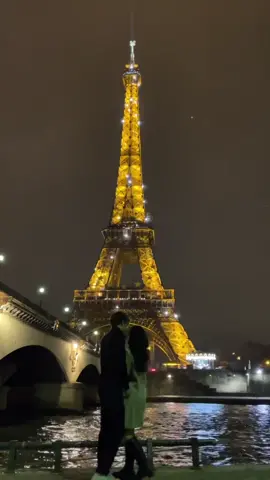 🤍                                                       #fyp #parati #Love #paris #amor #like #toureiffel #couple