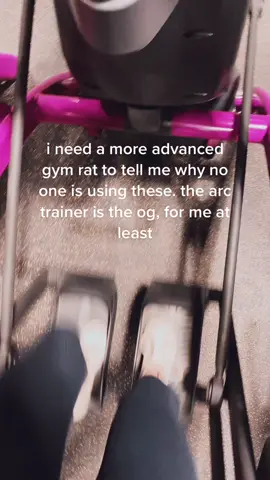 ever other cardio machine is occupied, do these not do anything? 🤣 #GymTok#FitTok#gymgirls