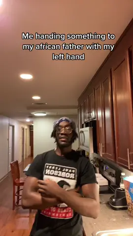 Man’s woudl get HEATED #africanparents #africandad #BigComfy #africandadbelike #EasyWithAdobeExpress #fyp #african #ghanatiktok #ghanian #nigeria #nigerianp #ghanianparents #cameroontiktok🇨🇲 #senegalaise_tik_tok #nigerianparents #growingupafrican