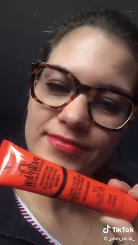 That perfect shade for summer ☀️😎 Dr PAWPAW Outrageous Orange 🍊 🎥 @pam_mills_ #miraclebalm