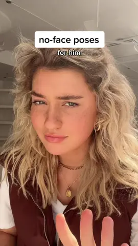 camera shy? no problemo 😎 #poseideas #posesforguys #guyposes