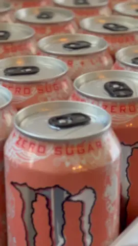 Just in time for summer, helloooo new Zero Sugar Ultra Peachy Keen 🍑 #MonsterEnergy #MonsterUltra #PeachyKeen #Peachy #JustPeachy #Unboxing