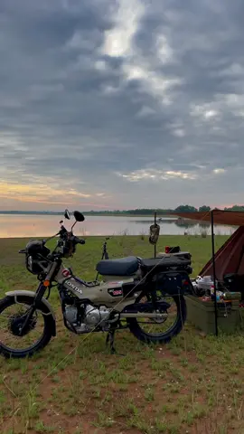 คนเดียวอีกเเล้ว🏕 #บ้าเเคมป์ #sky #coffee #campinglife #จุดกางเต็นท์ #ธรรมชาติ #c125 #feelfreecooler #onetigris