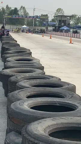 สนามแข่งรถบ้านฉางระยองครับ