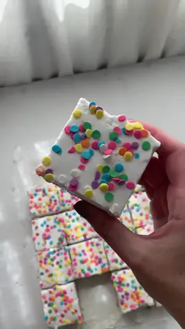 Marshmallow Slice for Easter (or all the time) 🌈🐰 + it’s gluten free 💗 Find the recipe here: styledeats.com/blog. #foodtiktok #Foodie #food #foodstyling #marshmallow #easter #glutenfree #Recipe