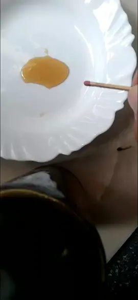Teste para saber se o mel é puro.. pega fogo o palito de fósforo..