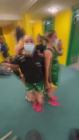 when on tour 🪐🤝🏑💅🏼❤️‍🔥 #fyp #foryoupage #aroundtheworld #dance