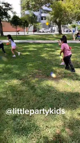 Juegos en el Parque#juegos #juegosparaniños #juegosenelparque #parquedejuegos #picnic #picnictime #picnicdate #viral #niños #kids  #emprendimiento #littlepartykids #lpk