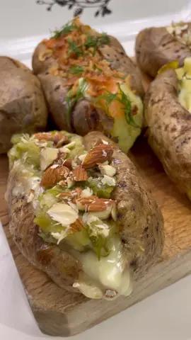 Pura poesia 😍 Baked potatoes di @Tirmagno #ricettafacile #imparacontiktok #pasqua #potatoes