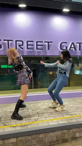 🧟‍♀️🧟‍♀️🇰🇷🇲🇨 @d0d_x #seoul #korea