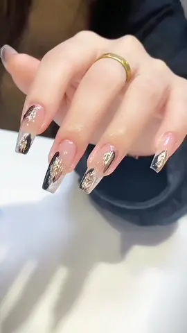 Nails #nailstiktok #artnails #nails #nailart #coolnails #blacknails🖤 #blacknails