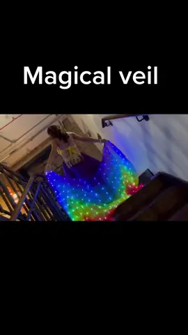 Making an entrance 🧿🥰 #bellydancer #londonbellydancer #bellydance #bellydancetiktok