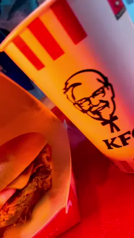 Tip del giorno: aggiungi le Kentucky Fries al tuo Chicken Boom Menu✌️#KFC #IDidItMyself #food #KentuckyFriedChicken  #KFCItalia #Carbonara #KeepItSimple