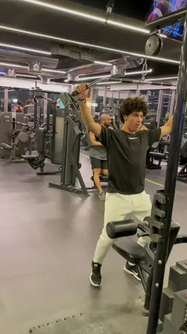 هموت ي جدعااااان 😂😂😂♥️