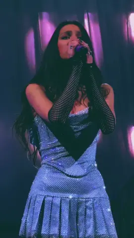 traitor live from denver sour tour #oliviarodrigo #SOURtour #fyp 🎥 CourtneyAngelie via Twitter