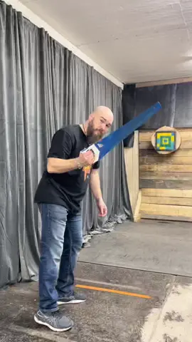 Professional knife thrower sticks saw in target! Cool fun challenge from club member. 😊🤙 #saw #professional #challenge #cool #chill #instictive #pin #challengeaccepted #stickitall #blade #bladeaddict #pehart #soulthrower #pro #knifethrower #hard #stick #youtube #instagram