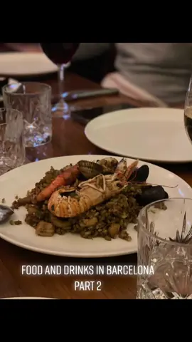 The food didn’t stop… go to Barcelona neoww #barcelona#traveltok#foodtiktok