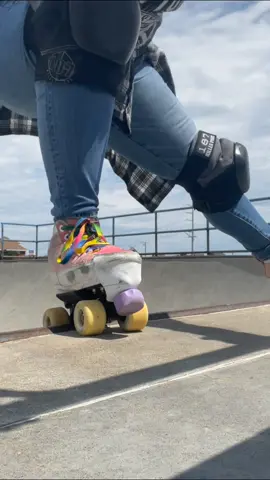 Beautiful day North Carolina #rollerbaby #parkrollerskating #chayaskates #parkrollerskater #stall #stallin #fyp #viral
