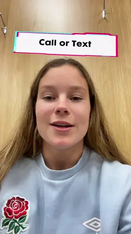 Think fast @Jessica Breach 😎 #englandrugby #rugby #sixnationsrugby #womensrugby #thisorthat