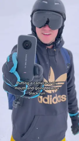 Wiggle wiggle down the slopes with my  Insta360 ONE X2  @insta360_official #Insta360 #Insta360ONEX2 #pocketcameracrew #skiing