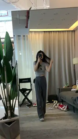 Đầu tháng sống như đại gia.Cuối tháng dọn dẹp mà ra khỏi nhà…😆😆#quanaoquangchau